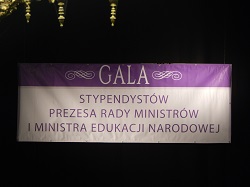 stypendysci
